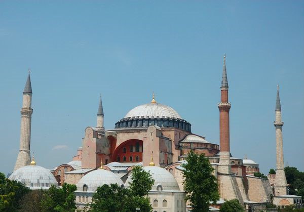 【土耳其伊斯坦堡之阿亞索菲亞清真寺(Ayasofya)與聖索菲亞大教堂 （Hagia Sophia）的入門手札(含歷史景點與時事介紹)】