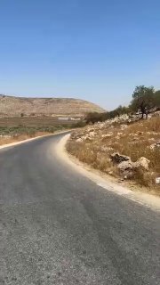 תקף מתנחל רכב עם משפחה וילדים בתוכו בכביש מרג' סאי בין אבו פלאח לאל-מוג'ייר, צפונית מזרחית לרמאללה, והרכב ה…