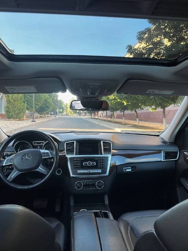 ❗️В продаже ❗️
✅Mercedes- benz ml350 2011г 3.5л бензин, 150.000тыс. Км. (родной пробег).
✅Состояние около идеального, все как на фото, не требует никаких вложений, как технически так и по кузову в идеальном состоянии.
Очень комфортная машина, привлекает внимание на дороге.
✅Юридически все чисто, полное переоформление в мрэо.
Цена: 2.190.000 торг
Тел: +7 949 402 77 60
📞 🇷🇺 Звоните: +79494027760 - фотография - 9