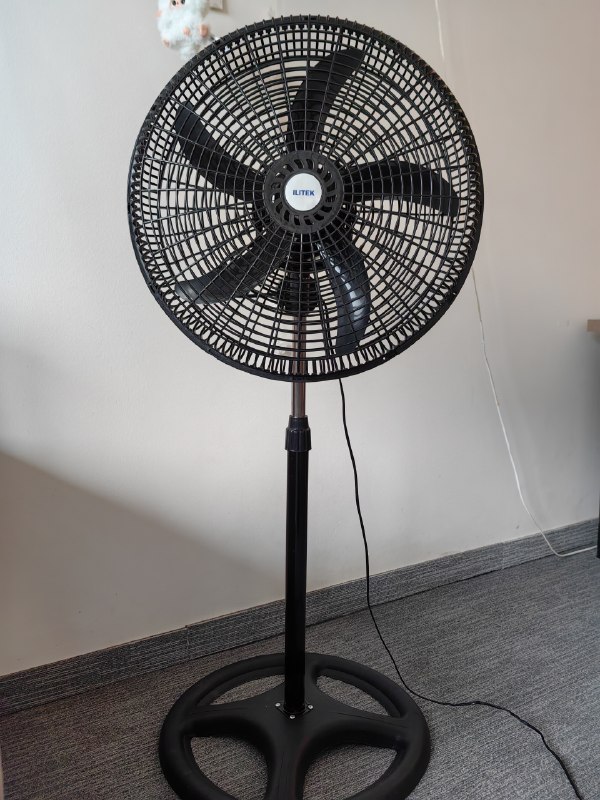 Продам: Вентилятор, пододеяльник, термопакеты и фиксатор шейного отдела