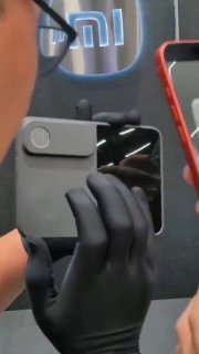 Утечка: видео с демонстрацией складного Xiaomi 18 FoldСмартфон на видео показывают только в разложенном виде. Форм-фактор устройства напоминает широкие «раскладушки» вроде Samsung Galaxy Z Fold 8.Также в глаза бросается отсутствие камер на задней крышке ус