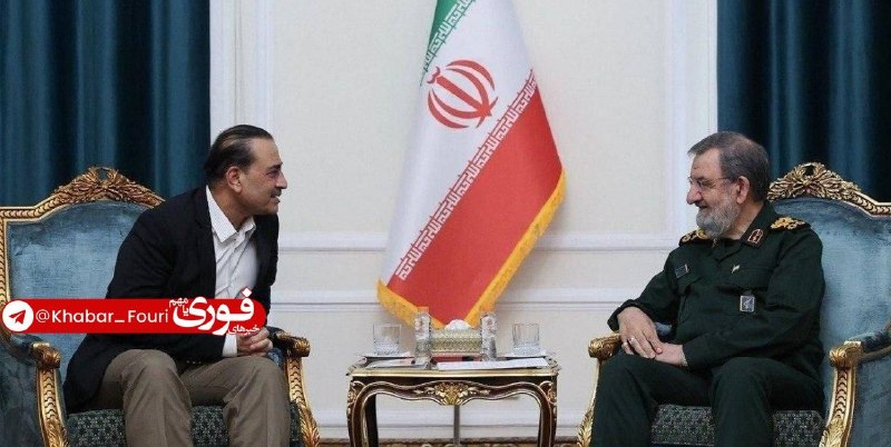 خبرهای فوری مهم 🔖: سرلشکر محسن رضایی: به آمریکا بی‌اعتمادیم و باید رفتارش را تغییر دهددبیر شورای عالی امنیت ملی در دیدار با فرمانده ارتش پا