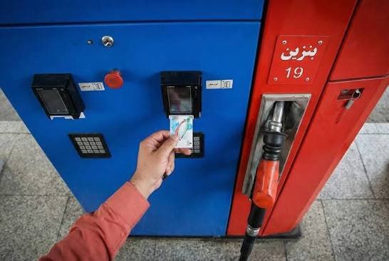اکوموتیو: 🔶 سهمیه ویژه سوخت برای رانندگان تاکسی اینترنتی تا سقف ۳۰۰ لیتر🔹 در پی درخواست فوری شرکت‌های تاکسی اینترنتی، دولت با اختص