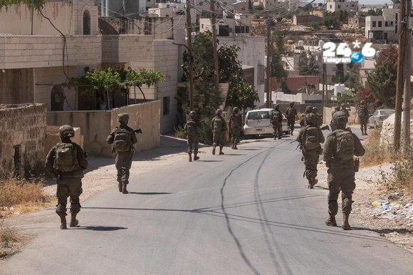 🇮🇱 The IDF is looking for an armed man in the Chumash area. On October 22, in the area of ​​the Hamash outpost in Judea and Samaria, an Israeli citizen noticed a suspicious armed man. Later he heard gunshots, which eventually turned out to be unrelated to the attack, and opened fire at the source of the sound. There were no casualties. IDF soldiers are searching for the suspect and checking the nearby areas.