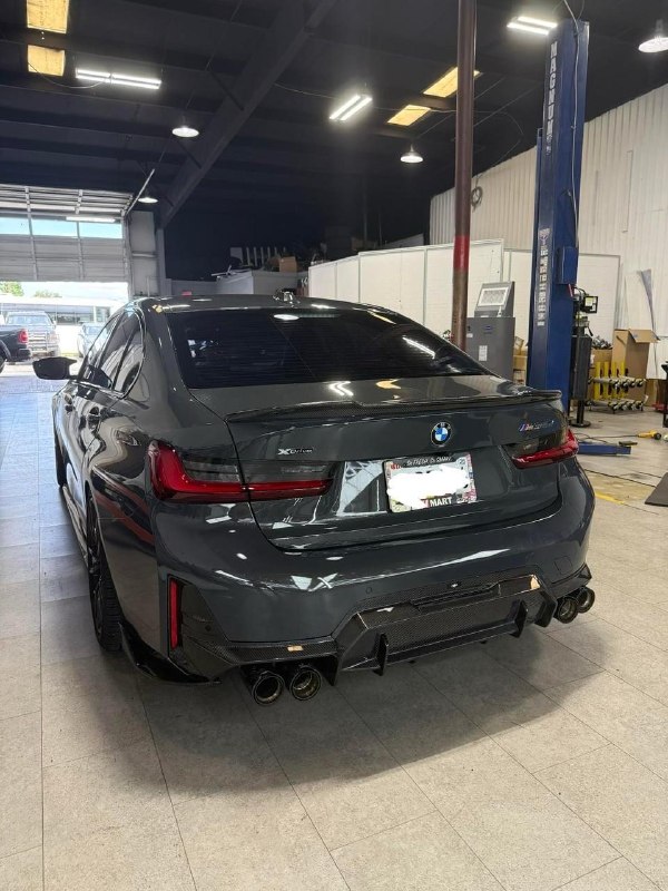 В эти выходные парень из NOVA поставил Adro LCI diffuser на свой G20 M340i — и я
