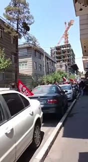 🚨🚨 סיסמת הכוחות השיעים של בישרף בשארף נגד עיראקים במהלך טקס ההלוויה של ארונו הריק של חמינאי אתמול ביום שנ…