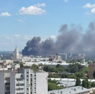 ⚡️ Трое пострадали после ракетной атаки ВСУ по заводу в Воронеже. Один в тяжелом состоянии. Губернатор просил переждать атаку в кладовой  Губернатор Александр Гусев рассказал о троих пострадавших после ракетного удара по заводу в Воронеже. Один из пострада