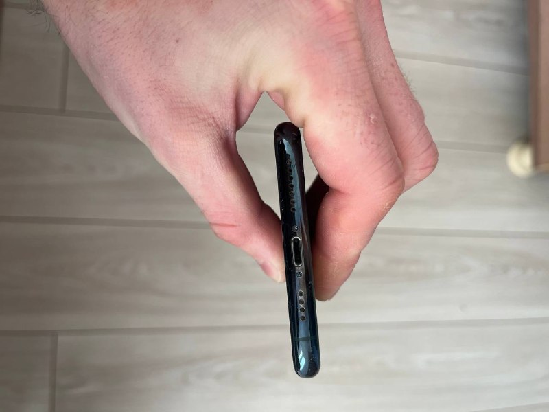 Всем привет продаю свой iPhone 11 Pro Max 256 gb состояние на фото цена договорная — фото 1