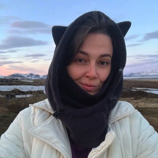 ❗️Корреспондента «Кедра»* Анастасию Троянову задержали в Туапсе во время подготовки репортажа о последствиях пожаров на НПЗ. Неизвестные сдали ее полиции  В Туапсе Анастасия Троянова готовила репортаж об экологических последствиях пожаров на НПЗ. Телефон ж