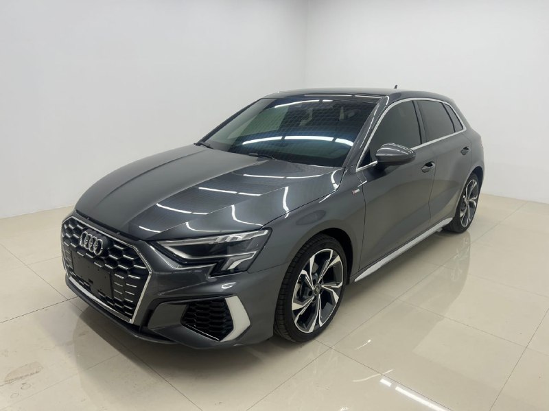 Audi Q3 2022 фото 7