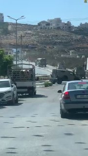 דחוף: פשיטה מסורה לעבר ביתו של וואזאן.
