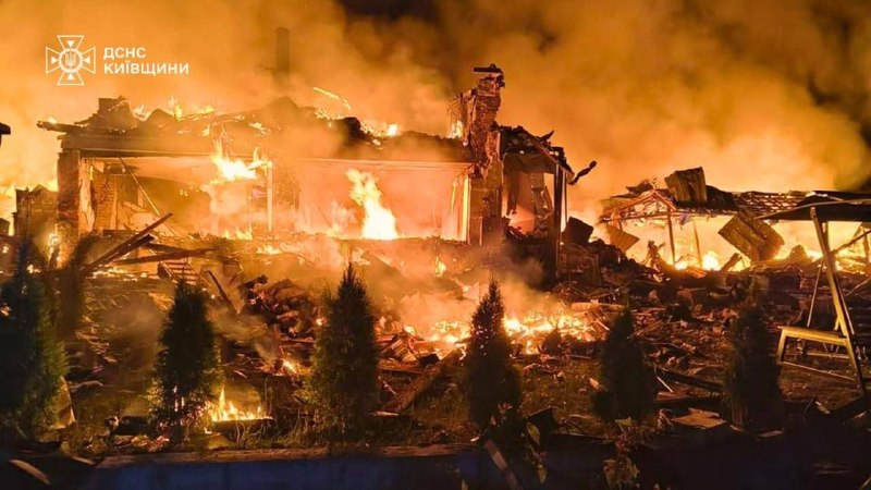 У Пухівці на Київщині внаслідок російської атаки загинули троє людей, серед них дитина