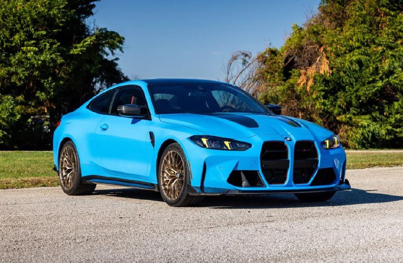 Новую BMW за 225 000 долларов разбили во время тест-драйваРазбитое купе BMW M4 C