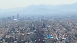 תצוגות אוויריות של מיליוני ההמונים המשתתפים בהלווייתו של מר נהרג בטהרן.