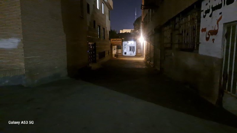 پایگاه خبری صبح قزوین: #صدای_مردم با عرض سلام متاسفانه کوچه عرفان بنبست اول واقع در خیابان شهید انصاری قدیم بدون هیچگونه روشنایی است.چندین بار