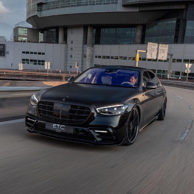 Mercedes Benz 10