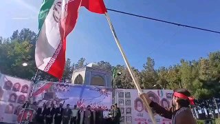 בקשתה של לורה למנהיג המהפכה: אנחנו רוצים נשק גרעיני