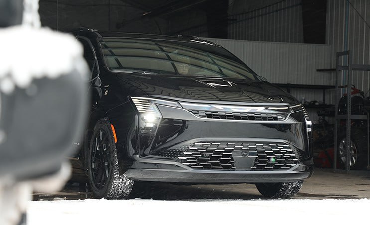 Chrysler обновил минивэн Pacifica