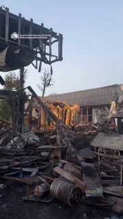 Четыре человека погибли и более 60 пострадали при российском ударе по Павлограду  Российские военные нанесли мощный удар по Павлограду Днепропетровской области. В результате атаки погибли четыре человека, еще 62 получили различные травмы, сообщили в Госслу