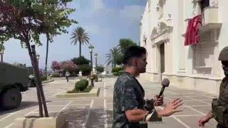 🇪🇸חיילים ספרדים מאשרים שאסור להם להשתמש בכוח נגד בלתי חוקיים, כלומר כל הגירוש עד כה פשוט כללו שהם ביקשו יפה.