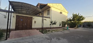Srochno Sergeli moshina bozor ro'parasi mahalla 3 sotok hovli sotiladi