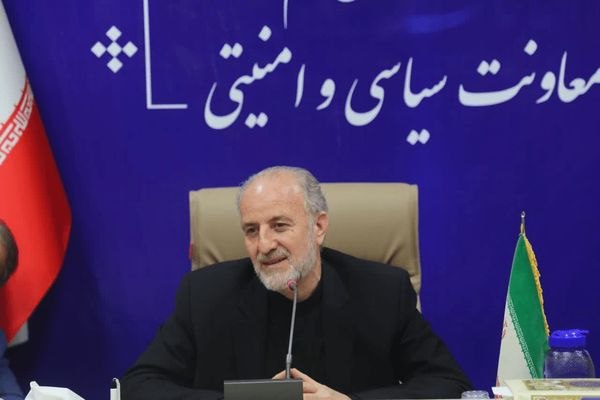 اخبار قم: انفجار امروز در قم مربوط به انهدام مهمات باقیمانده از جنگ بوده است🔹معاون سیاسی امنیتی استاندار قم: صدای شنیده شده امروز 