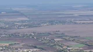 מבחר צילומים מעבודתם של כוחות התעופה והחלל הרוסיים שני FAB-1500 ליחידת PVD של האומברה ה-65 של הכוחות המזוינ…