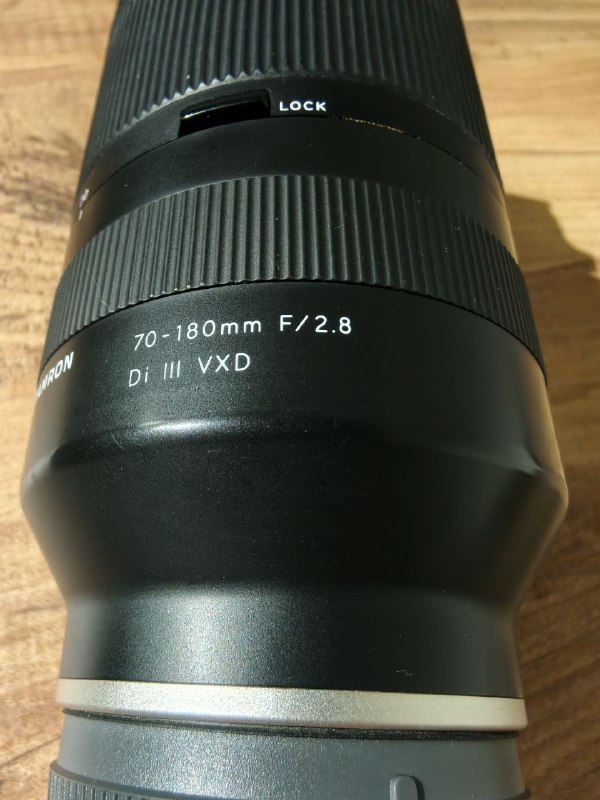 Продам объектив Tamron 70-180mm f/2.8 Di III VXD — фото 1