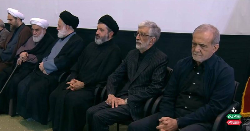 رصد: #عکس_خبری | حضور مسعود پزشکیان، رئیسجمهور در مراسم بزرگداشت چهلم «آقای شهید ایران»، از سوی رهبر معظم انقلاب در مصلی اما