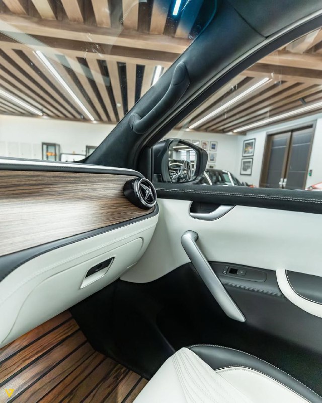 Luxury Pickup: X 350 d 4MATIC V6 Turbo Yachting Edition 3