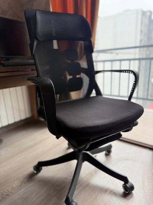 В связи с переездом продам удобное компьютерное кресло в отличном состоянии! — фото 1