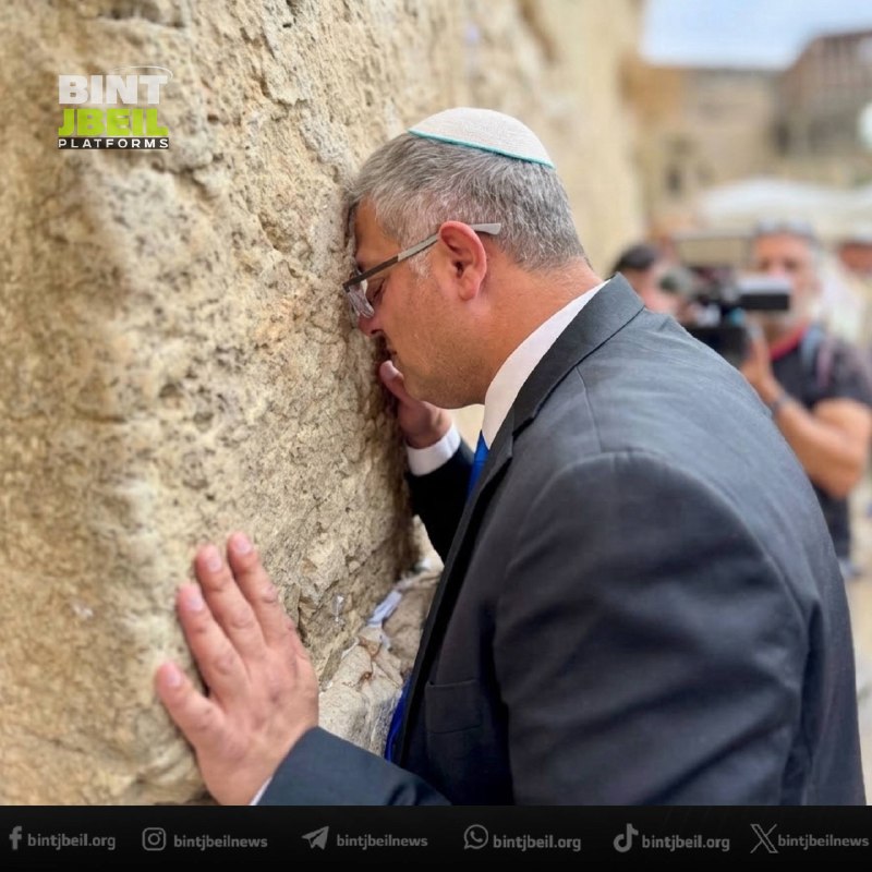 בן גביר מסתער על מסגד אל-אקצא ו"מתפלל" בחומת בוראק לניצחון הימין הישראלי בבחירות מחר