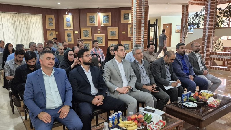 کهن دیارم سنگسر: آئین تجلیل از خبرنگاران شهرستان مهدیشهر(#سنگسر) و تور بازدید از صنایع در محل شرکت کاشی سمنان با حضور خداداد فرماندار شهر