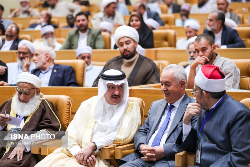 ایسنا ✔: 🖼چهلمین کنفرانس بین‌المللی وحدت اسلامی با حضور رئیس جمهور در سالن اجلاس سران#گزارش_تصویری را اینجا ببینید.@isnamediaa