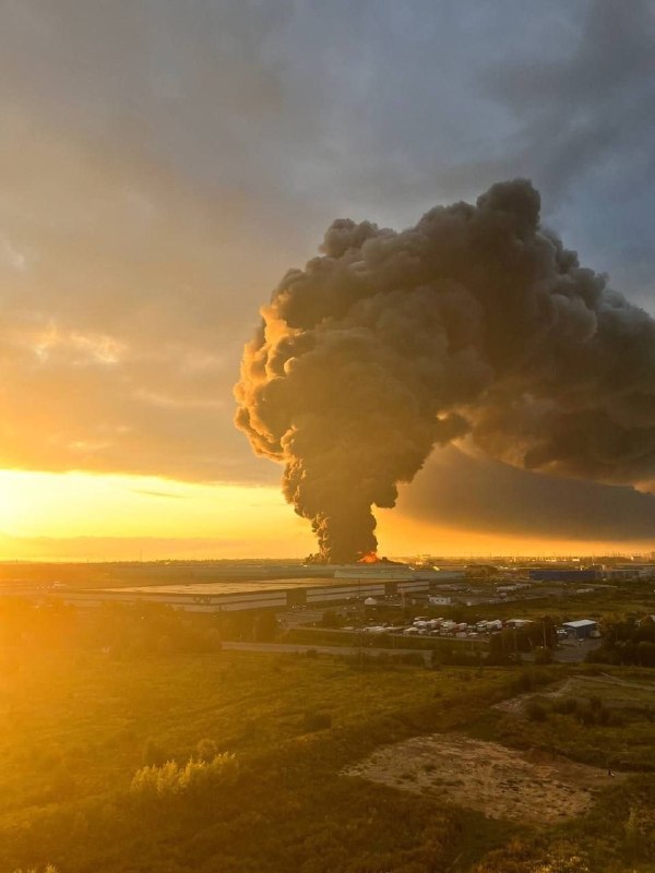 Ukraine’s General Staff confirmed a strike on the Kamensky Combine in Rostov region, where a fire was recorded.