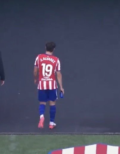 اتلتیکو مادرید | ATLETIRAN | اتلتیایران: 🚨📰 🗞🗞🗞 📰🚨علیرغم سوتهای هواداران متروپولیتانو که احساسات آنها را نشان میدهد، خولیان آلوارز هیچ راه فراری ندارد!موضع اتل
