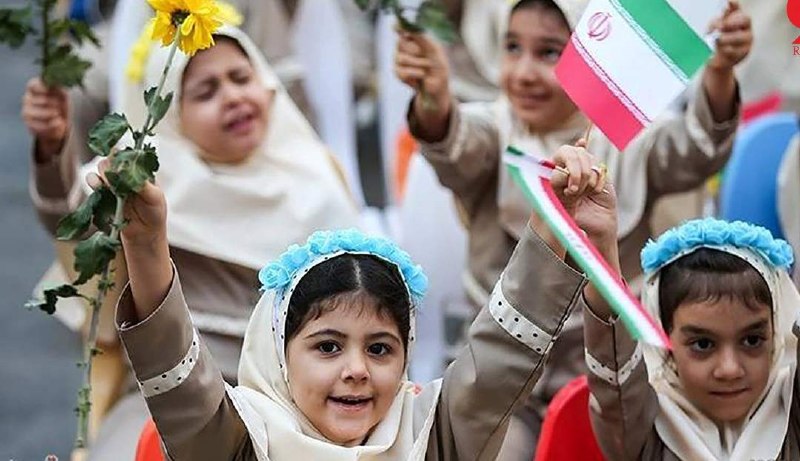 آخرین خبر اردبیل: لزوم هم‌افزایی ملی برای آغاز سال تحصیلی آرام و باکیفیت🔹️مدیرکل آموزش‌وپرورش استان اردبیل: تلاش ما بر این است تا با برنام