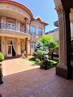 Продажа евро дом в центре ориентир ресторан Джуманжи 9 соток