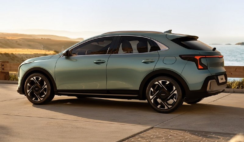 Kia показала обновленный XCeed для Европы 3