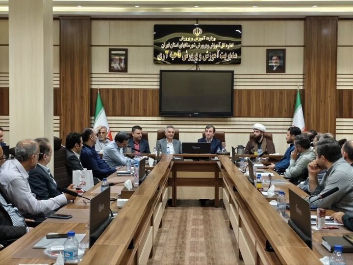 حکیم مهر: فرماندار ویژه شهرستان ری:سازمان دامپزشکی رکن اصلی تأمین امنیت غذایی و سلامت عمومی کشور است/ این دستگاه را نباید در شمار