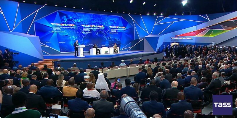מדינות 💬 BRICS הפיקו יותר מ-40% מהתמ"ג העולמי, בעוד שתרומתן של מדינות G7 הייתה פחות מ-30% בחמש השנים האחרו…