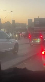 الاحتلال يغلق شارعاً قرب مخيم قلنديا شمال القدس