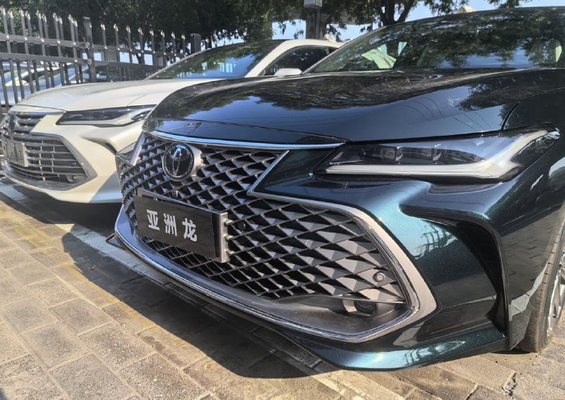 Раскрыта внешность обновленной Toyota Avalon 4
