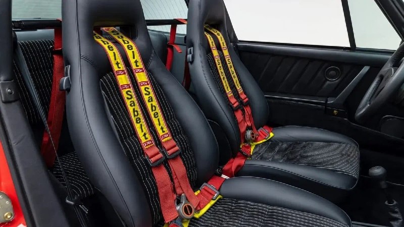Уникальный Porsche 911 от Ruf уйдёт с молотка 4