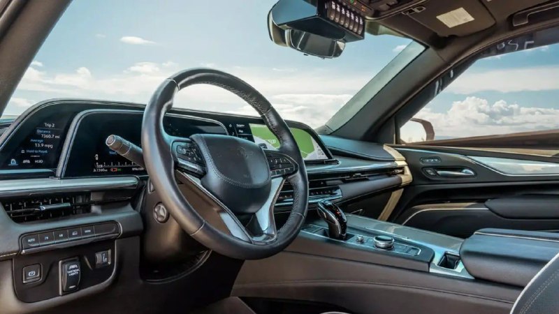 Из Cadillac Escalade сделали бронированный Rezvani Arsenal 5