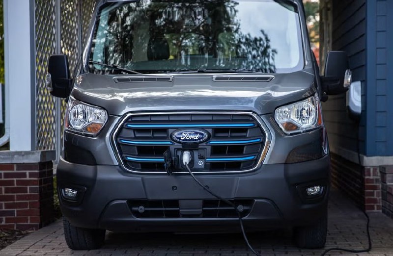 Ford сворачивает крупные электромобили и спишет почти $20 млрдFord отменяет