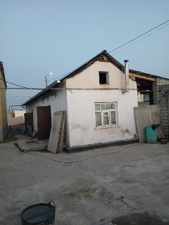 Урта чирчик.тумани.Авангардда.Куйликдан уйгача 9.5км. 1.4 соток 2хона.