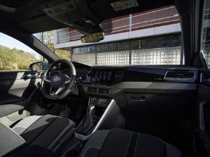Volkswagen Polo отмечает 50-летие юбилейной версией Edition 50 4