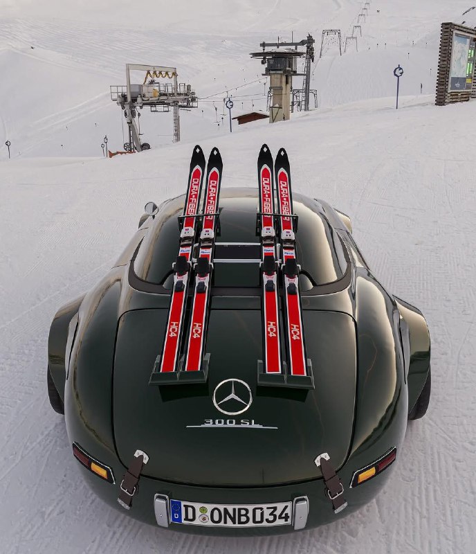 Mercedes-Benz 300 SL Restomod 8
