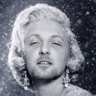 Telegram profile photo for Зубарев смотрит